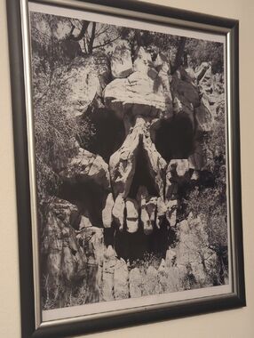 Black & White Skull Rock Wall Art Print - Unbranded